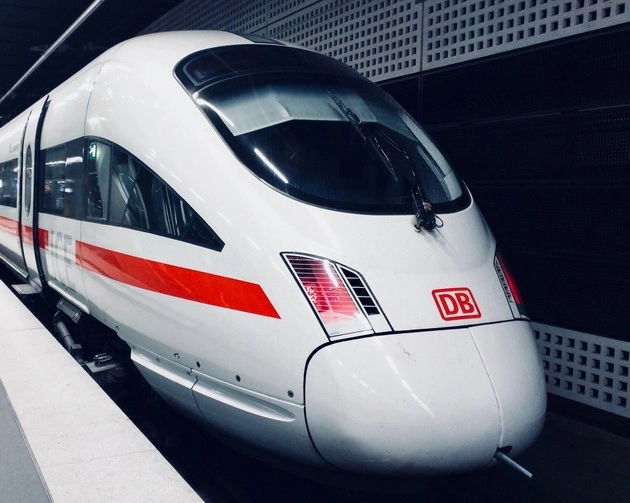 इस तरह पर्यावरण की रक्षा में हाथ बंंटाएगी जर्मन रेल - german rail takes steps to make travel environment friendly