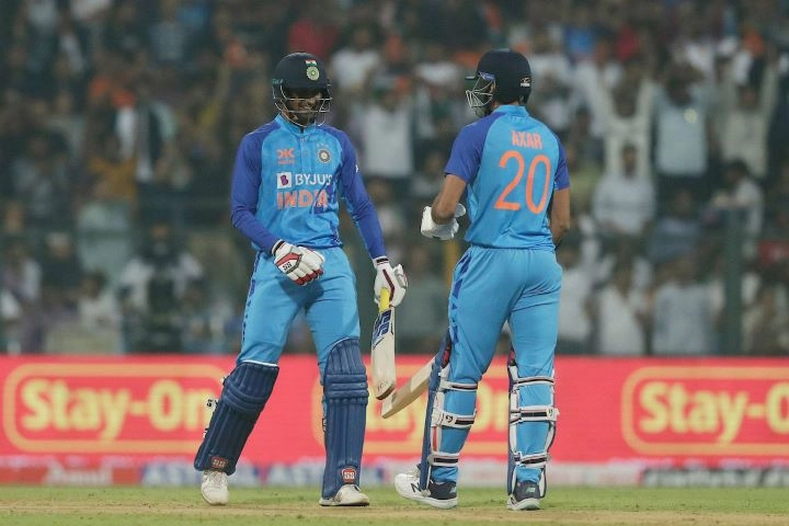 दीपक हुड्डा और अक्षर पटेल की साझेदारी के दम पर भारत ने श्रीलंका को दिया 163 रनों का लक्ष्य - Deepak Hooda and Axar Patel guides india to modest total against Srilanka