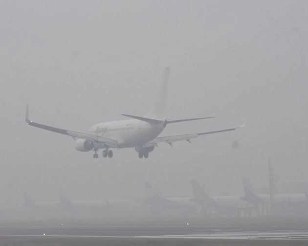 कोहरे की चपेट में दिल्ली, दृश्यता घटकर 50 मीटर, उत्तर भारत में फिर चलेगी शीतलहर - fog in dehli, visibility reduced up to 50 meter