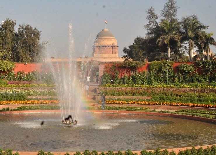 Mughal Garden : राष्‍ट्रपति भवन के मुगल गार्डन का बदला नाम, अब इस नाम से जाना जाएगा... - Changed name of Mughal Garden of Rashtrapati Bhavan, will now be known by this name