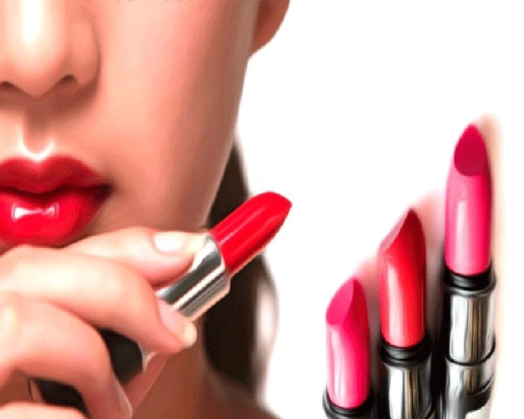 लिपस्टिक लगाते वक्त ना करें ये गलतियां, जानें सही तरीका - how to use lipstick in right way