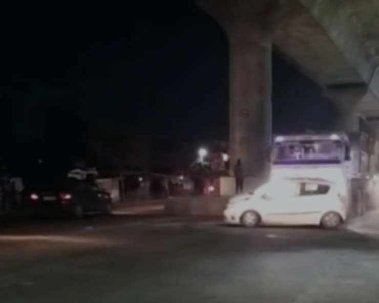 Meerut: नशे में धुत ड्राइवर ने कंटेनर से कार को घसीटा, वीडियो हुआ वायरल