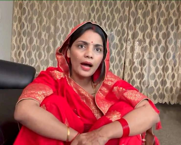 लोक गायिका नेहा सिंह राठौर की बढ़ी मुश्किल, 'यूपी में का बा!' पर पुलिस ने दिया नोटिस - Folk singer Neha Singh Rathore's difficulties increased