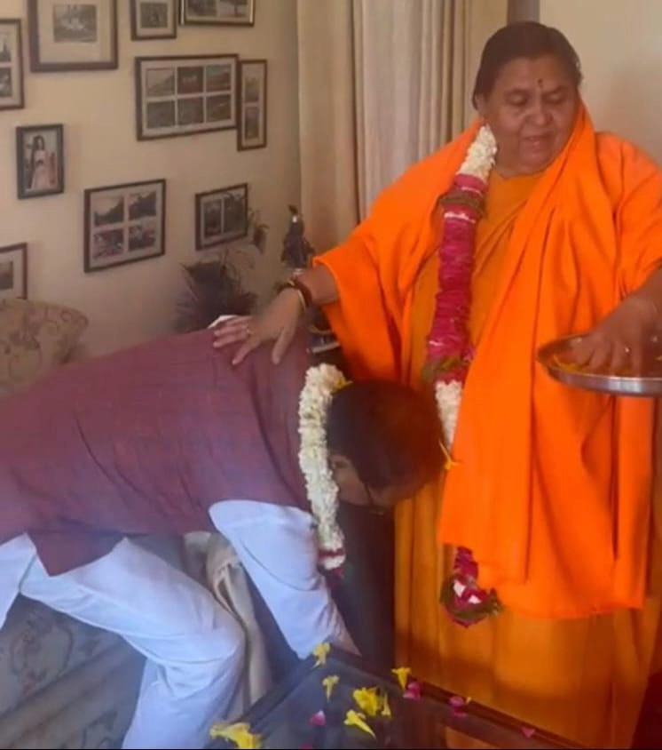 शिवराज को मिला उमा भारती का ‘आशीर्वाद’, प्रीतम लोधी का भी भाजपा में वापसी का रास्ता साफ - Shivraj got Uma Bharti blessings