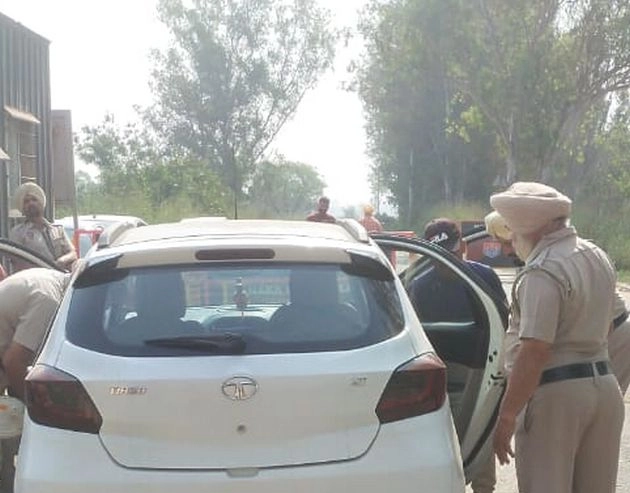 अमृतपाल सिंह का ISI कनेक्शन, जालंधर में लावारिस कार से राइफल और 57 कारतूस बरामद