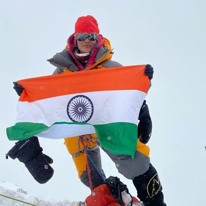 24,193 फुट की ऊंचाई पर मिलीं लापता पर्वतारोही बलजीत कौर, ढूंढने में लगे 3 हेलीकॉप्टर - Indian mountaineer Baljeet Kaur rescued from Mt. Annapurna in Nepal