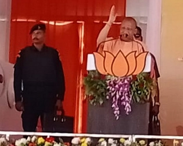 यूपी निकाय का रण, सीएम योगी आदित्‍यनाथ का पंच - Chief Minister Yogi Adityanath campaigned in Uttar Pradesh municipal elections
