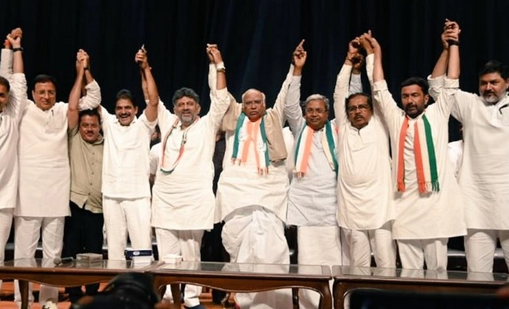 मल्लिकार्जुन खरगे करेंगे कर्नाटक के नए सीएम का फैसला, बैठक में निर्णय - Assembly elections, DK Shivakumar, Karnataka Assembly Elections 2023, Siddaramaiah, असेंबली इलेक्शन, डीके शिवकुमार, सिद्धारमैया, कौन होगा कर्नाटक का मुख्यमंत्री