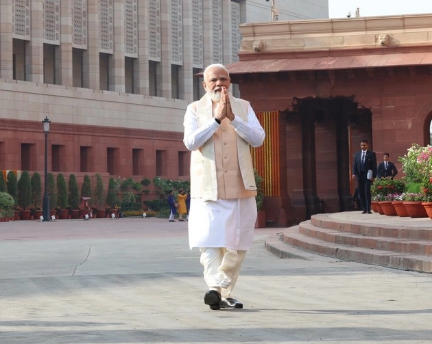 PM Modi in new parliament building