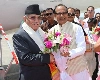 इंदौर पहुंचे नेपाल के प्रधानमंत्री प्रचंड, पारंपरिक अंदाज में स्वागत