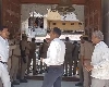 UP: हापुड़ के प्राचीन चंडी मंदिर में युवक के नमाज पढ़ने पर बवाल, पुलिस ने किया गिरफ्तार