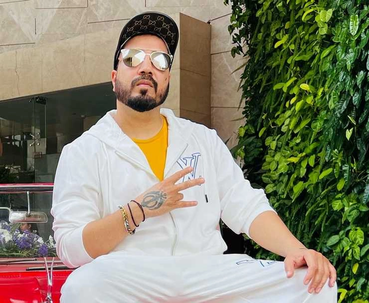 मीका सिंह की बिगड़ी तबीयत, शोज कैंसल होने की वजह से हुआ करोड़ों का नुकसान | Mika Singh faces Rs 15 crore loss after cancelling concerts due to health reasons
