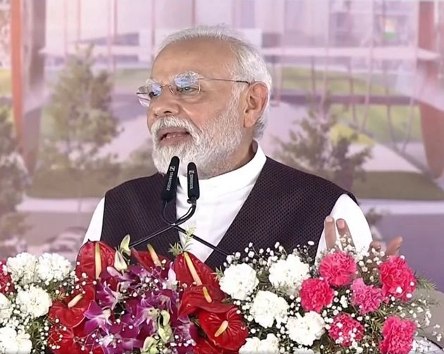 PM मोदी ने कहा, भारत तीसरी सबसे बड़ी अर्थव्यवस्था बनने की राह पर 3 PM मोदी बोले- भाजपा का विरोध करते-करते भारत का विरोध करने लगी कांग्रेस