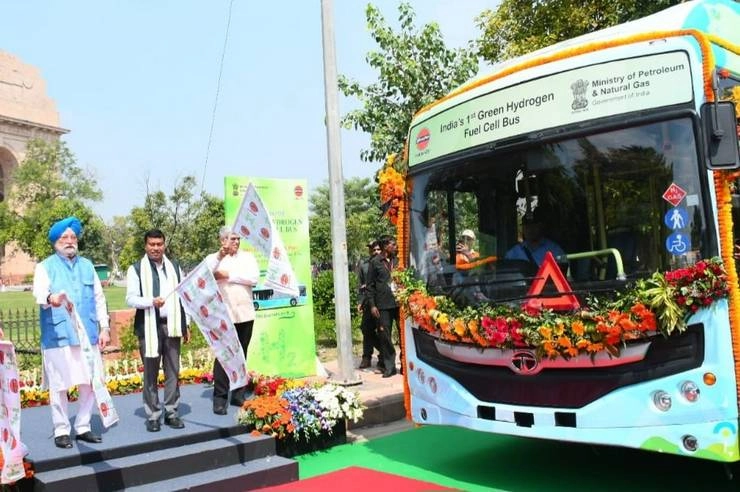 Indias First Green Hydrogen Fuel Cell Bus