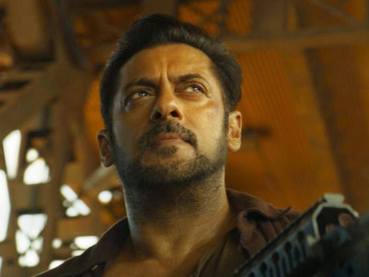 I like larger than life action Salman khan on tiger 3 | मुझे लार्जर दैन लाइफ एक्शन स्टार बनना पसंद: सलमान खान टाइगर 3 दिवाली पर