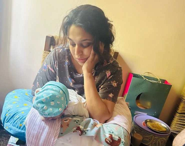 बेटी संग तस्वीर शेयर कर स्वरा भास्कर ने लिखा इमोशनल नोट, बोलीं- अगर ये गाजा में पैदा हुई होती तो... | swara bhaskar shared a photo with daughter and wrote an emotional post