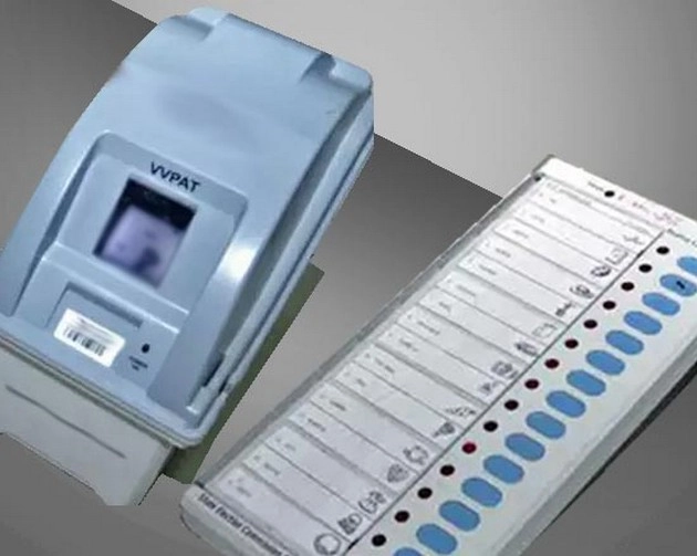 Lok Sabha Election : असम में 150 खराब EVM को बदला, 102 सीटों पर मतदान जारी - 150 EVMs replaced due to malfunction in Assam, Returning Officer