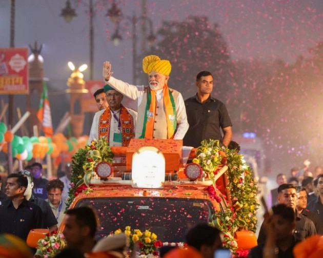 Rajasthan election : प्रधानमंत्री मोदी ने बीकानेर में खुले वाहन में किया रोड शो