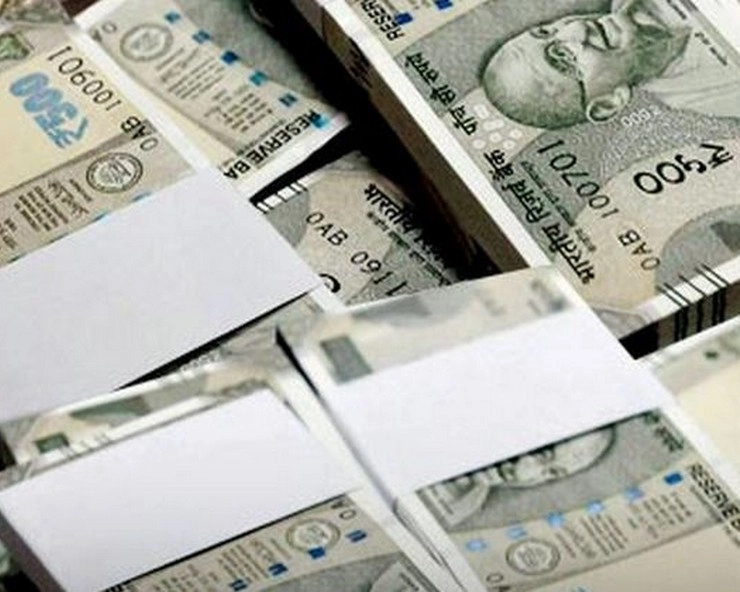 मंदसौर में कार से मिली 1.03 करोड़ की नकदी, 4 KG चांदी के आभूषण जब्त - 1.03 crore rupee seized in mandsoru from car