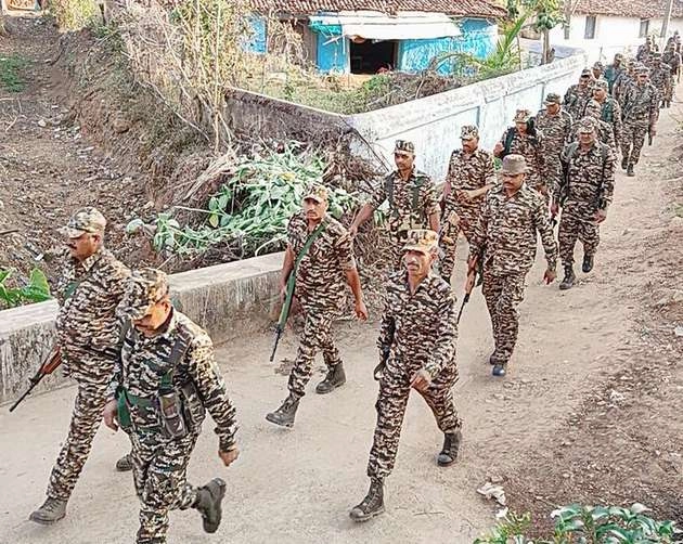 मध्य प्रदेश के बालाघाट में मुठभेड़, 43 लाख के इनामी 2 नक्सली ढेर - 2 naxallites killed in balaghat in encounter