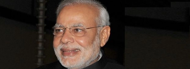 प्रधानमंत्री को भेंट की लकड़ी पर उकेरी गई 'भगवद् गीता'