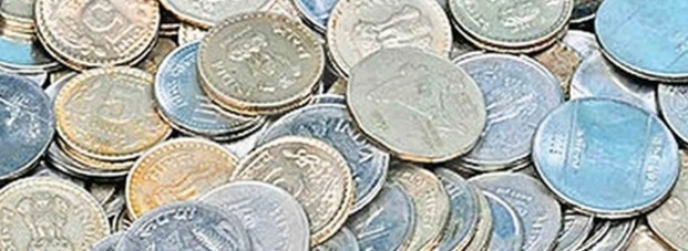 50 पैसे का पुराना सिक्का आपको बना सकता है मालामाल! जानिए कैसे - Old 50 Paise Coins Can Fetch you Rs 1 Lakh Online. Know Details