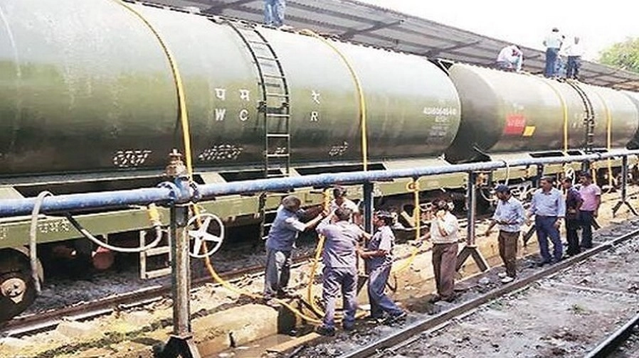 एक और रेल हादसा, ओडिशा में पटरी से उतरी मालगाड़ी - Goods train derailed in Odisha