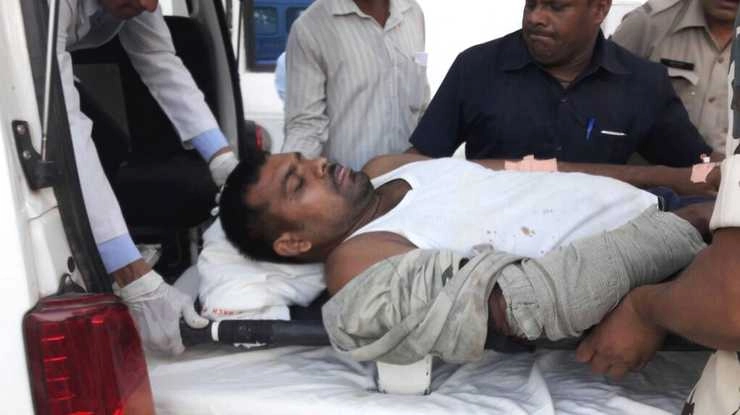 नक्सलियों का बड़ा हमला, 26 जवान शहीद - Naxalite Chhattisgarh CRPF