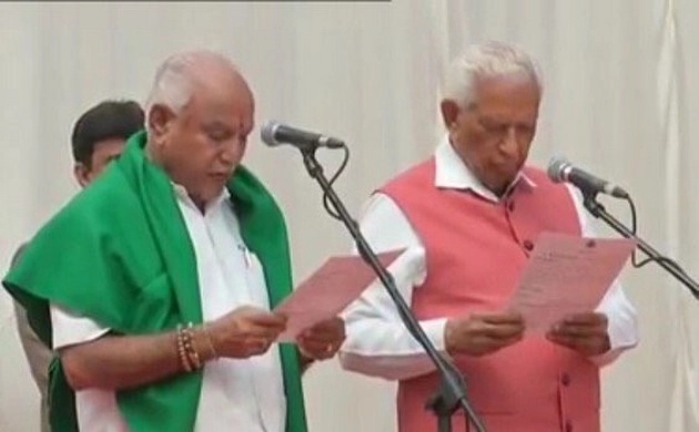 कर्नाटक में भाजपा सरकार, येदियुरप्पा ने ली मुख्यमंत्री पद की शपथ - Karnataka CM Yeddyurappa oath taking ceremony