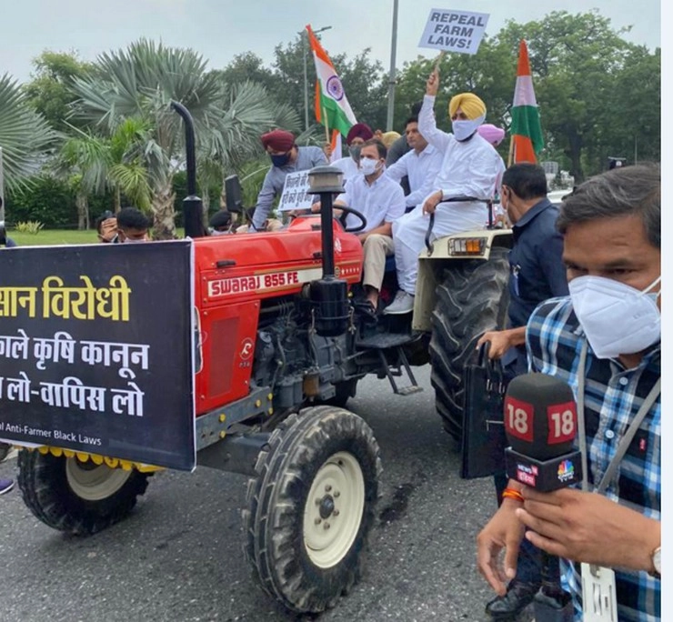 Tractor In Parliament : खेत बेचने पर मजबूर करोगे तो संसद में चलेंगे ट्रैक्टर : राहुल गांधी