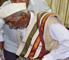 ಪೊಲೀಸರ ವಿರುದ್ಧವೇ ತೊಡೆ ತಟ್ಟಿದ 92 ವರ್ಷದ ಸ್ವಾತಂತ್ರ್ಯ ಹೋರಾಟಗಾರ
