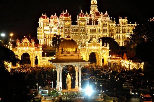 400 साल बाद मैसूर राजघराने को मिली इस श्राप से मुक्ति - mysore rajghana was curse free after 400 years