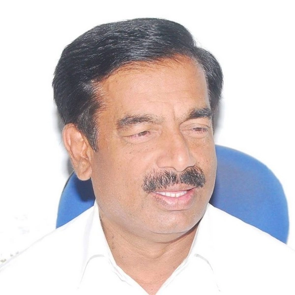 ದಿಗ್ವಿಜಯ್ ಸಿಂಗ್ ಅಳಿಯ 1.15 ಕೋಟಿ ಲಂಚ ಪಡೆದಿದ್ದಾರೆ: ಬಾಬುರಾವ್ ಚೌಹಾಣ್