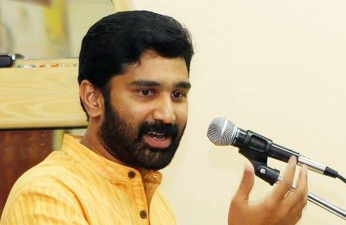 Kerala Election 2021: ഷാഫി പറമ്പിലും വി ടി ബൽറാമും തോൽക്കുമോ? - മാതൃഭൂമി എക്‌സിറ്റ് പോൾ സർവേ