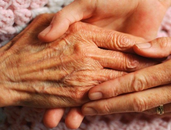 Health Tips: म्हातारपणी काही खबरदारी घेतल्यास म्हातारपणात तुमचे आरोग्य चांगले राहील.