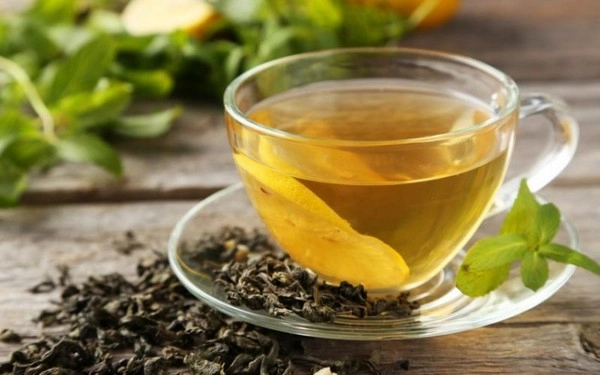 Best Tea For Diabetes Patients:मधुमेहाच्या रुग्णांनी या चहाचे सेवन केल्याने रक्तातील साखर  राहील नेहमी नियंत्रणात