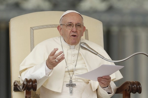 Pope Francis: പ്രസംഗം മുഴുമിപ്പിക്കാനാകാതെ മാര്‍പാപ്പ; തന്റെ രോഗം വെളിപ്പെടുത്തി