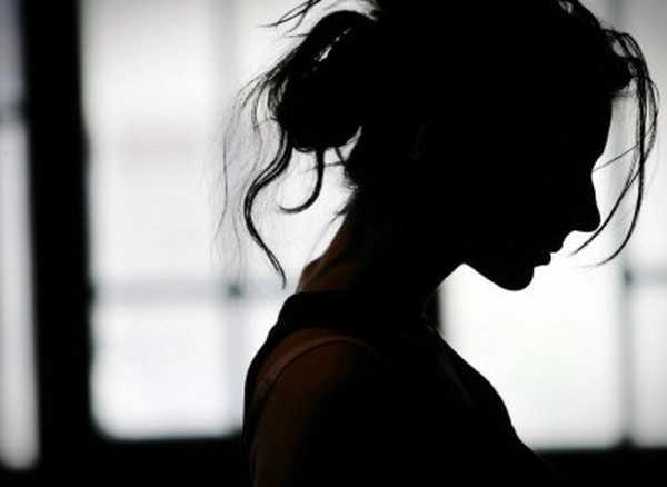 अमेरिकेत बायकोसोबत असताना विमानात झोपलेल्या महिलेचा लैंगिक छळ, भारतीयाला 9 वर्षाची कोठडी
