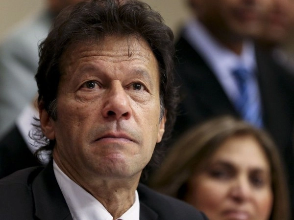 पाकिस्तानात लॉकडाउन करणे शक्य नाही: इम्रान खान