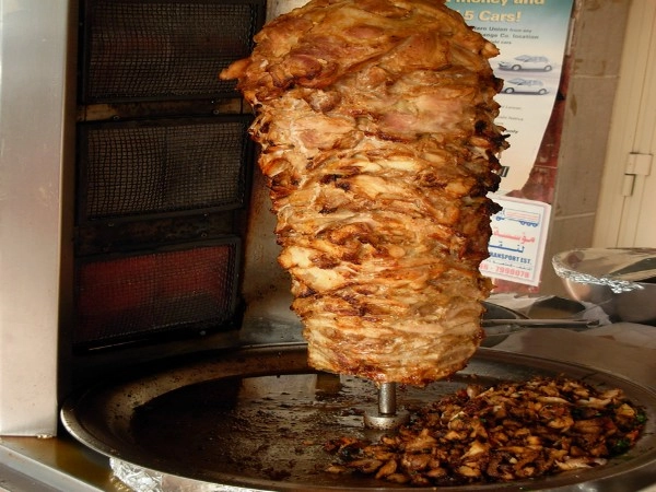Shawarma: പാഴ്സൽ നൽകുന്ന ഷവർമ പാക്കറ്റുകളിൽ അതുണ്ടാക്കിയ തീയതിയും സമയവും രേഖപ്പെടുത്തിയിരിക്കണം: സർക്കാർ മാർഗനിർദേശങ്ങൾ അറിയാം