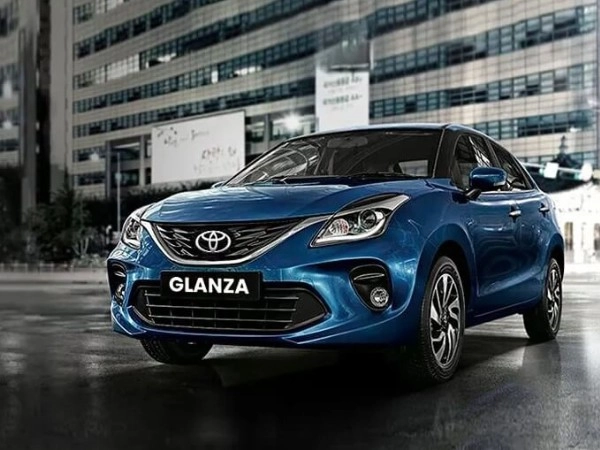 Toyota (टोयोटा)ने स्वस्त Glanza (ग्लान्झा) बाजारात आणली, किंमत फक्त इतकीच आहे