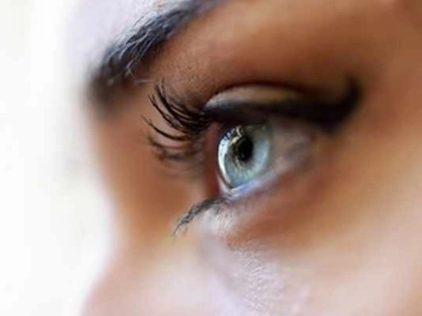 वाईट दृष्ट लागल्याची 6 लक्षणे, वाईट नजरेपासून सुटका करण्याचे उपाय