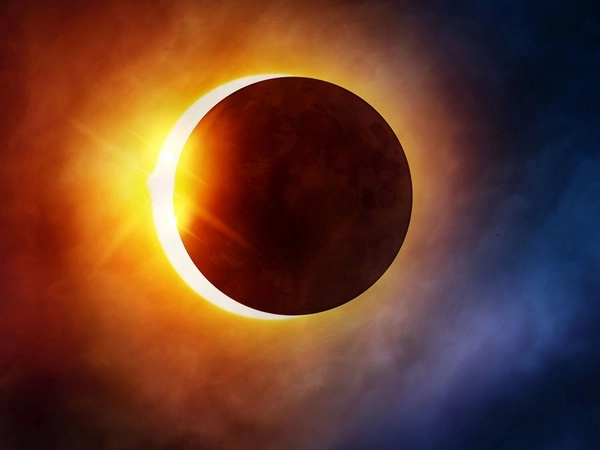 Solar Eclipse 2022 : केव्हा, कधी आणि कोणत्या राशीत होणार आहे  2022 चे पहिले सूर्यग्रहण