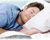 झोपलेल्या माणसाला का ओलांडू नये? अशी आहे मान्यता