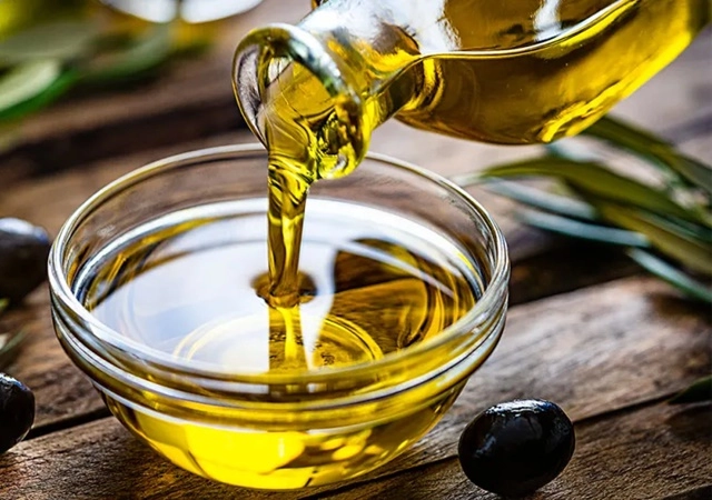 Olive Oil, Health Benefits of Olive Oil, Coconut Oil, What is Olive Oil, Heath News Malayalam, Webdunia Malayalam