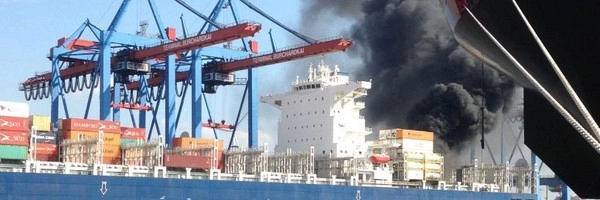कोचीन शिपयार्ड में पोत में लगी आग, 5 की मौत - Cochin Shipyard fire