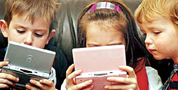 Squid Game : रक्तरंजित वेबसीरिज वा गेम्सचा मुलांच्या मनावर काय परिणाम होतो?