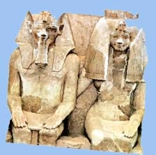 इजिप्तमधील दगडापासून बनलेल्या गूढ मूर्ती