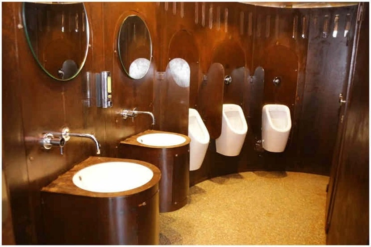 अबब, मुंबईत सर्वाधिक महागडे शौचालय
