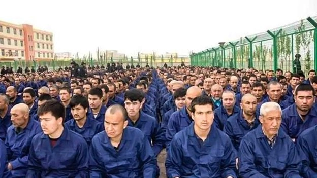 चीन : शिंजियांगनधल्या उईघूर मुस्लिमांचं तुरुंगांमध्ये पद्धतशीरपणे ‘ब्रेनवॉश’